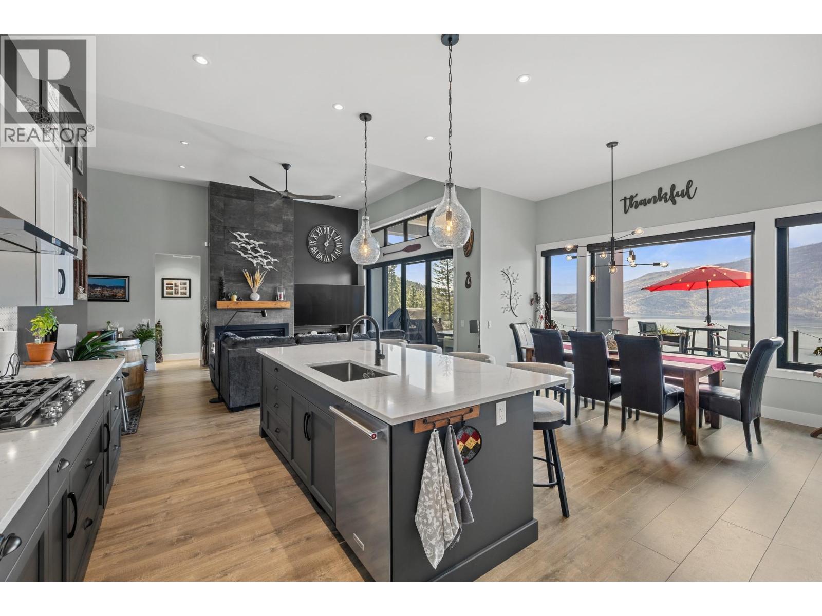 3663 Mckinley Beach Drive, Kelowna, British Columbia  V1V 3G2 - Photo 2 - 10384539