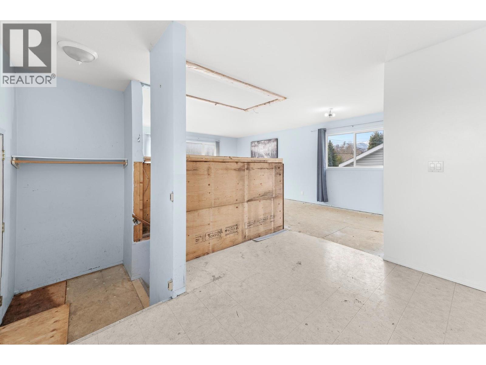 1191 1st Avenue, Fernie, British Columbia  V0B 1M0 - Photo 17 - 10383613