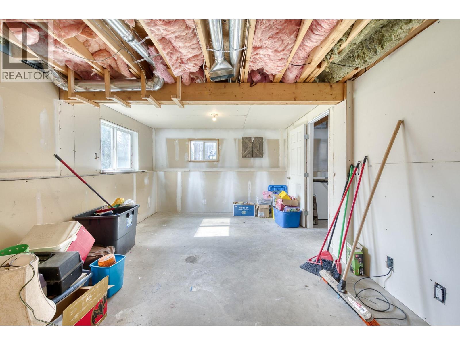 1191 1st Avenue, Fernie, British Columbia  V0B 1M0 - Photo 27 - 10383613
