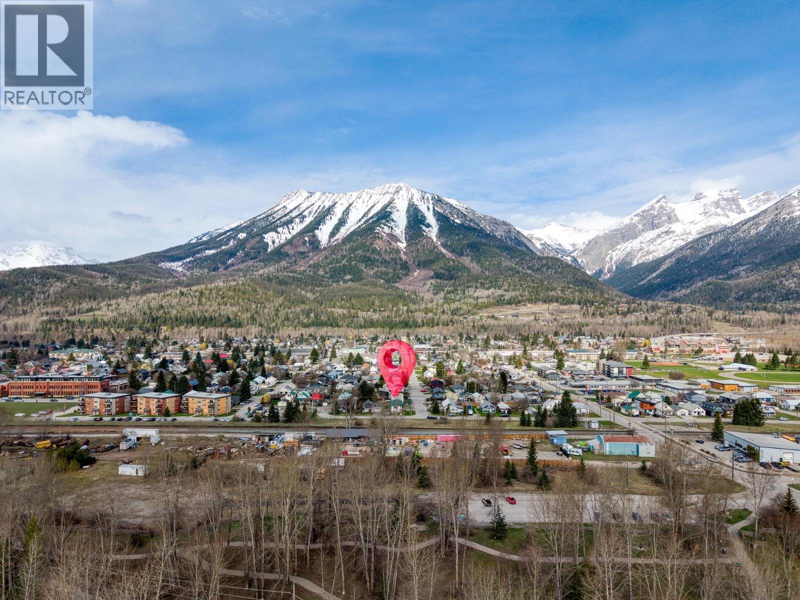 1191 1st Avenue, Fernie, British Columbia  V0B 1M0 - Photo 38 - 10383613