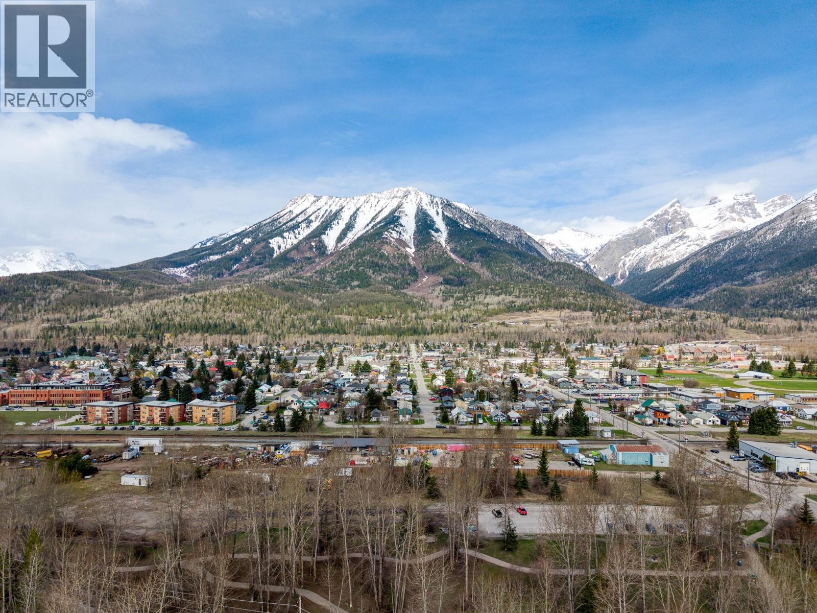 1191 1st Avenue, Fernie, British Columbia  V0B 1M0 - Photo 39 - 10383613