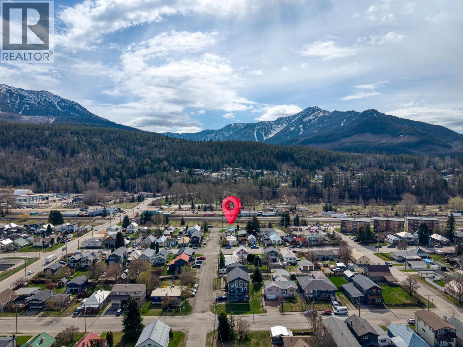 1191 1st Avenue, Fernie, British Columbia  V0B 1M0 - Photo 44 - 10383613