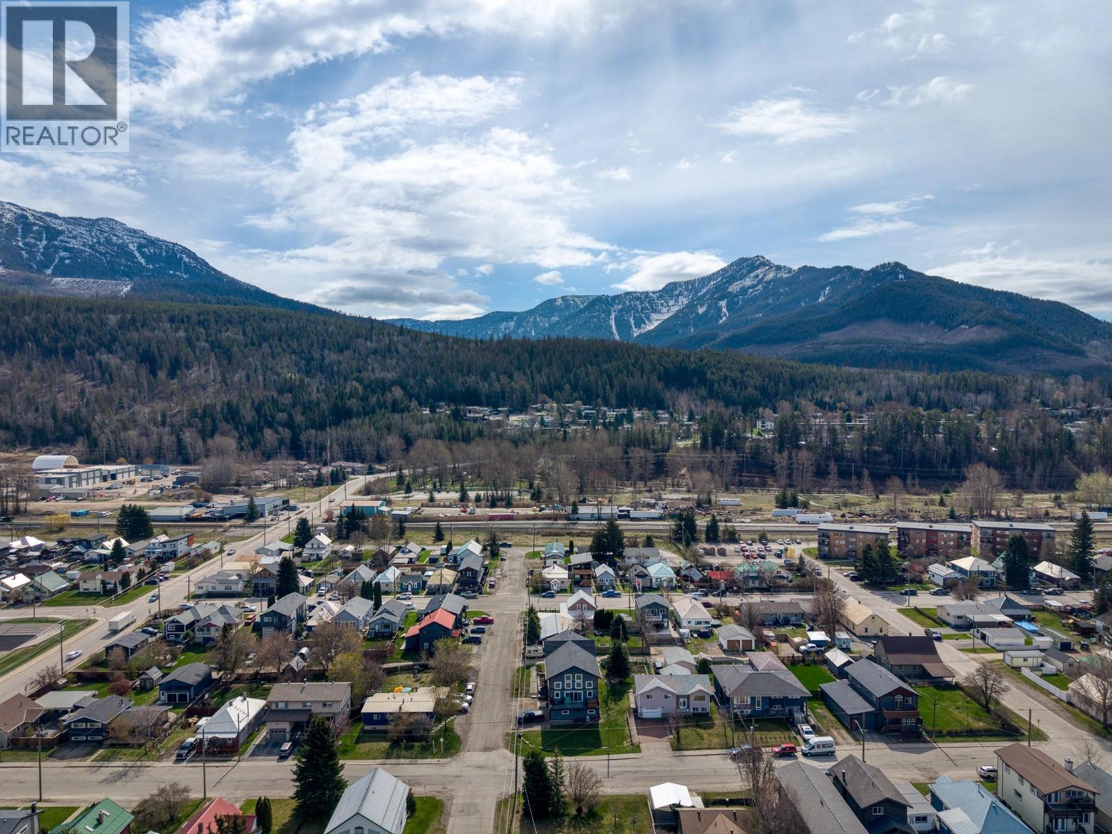 1191 1st Avenue, Fernie, British Columbia  V0B 1M0 - Photo 45 - 10383613