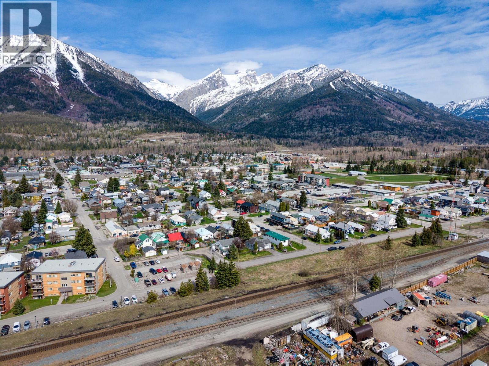 1191 1st Avenue, Fernie, British Columbia  V0B 1M0 - Photo 49 - 10383613