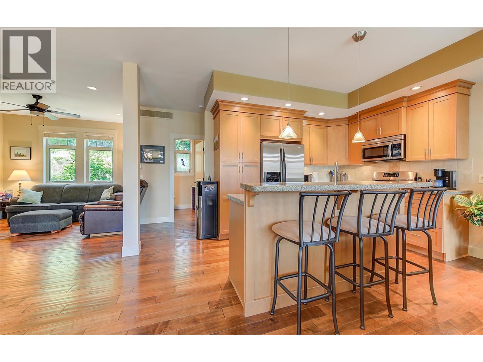 4356 Beach Avenue Unit# 6, Peachland, British Columbia  V0H 1X6 - Photo 14 - 10385322