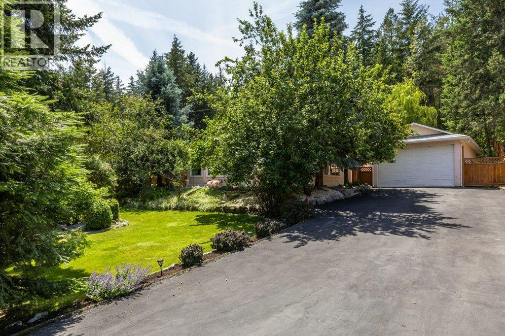 10724 Pinecrest Road, Vernon, British Columbia  V1H 2C1 - Photo 3 - 10384907