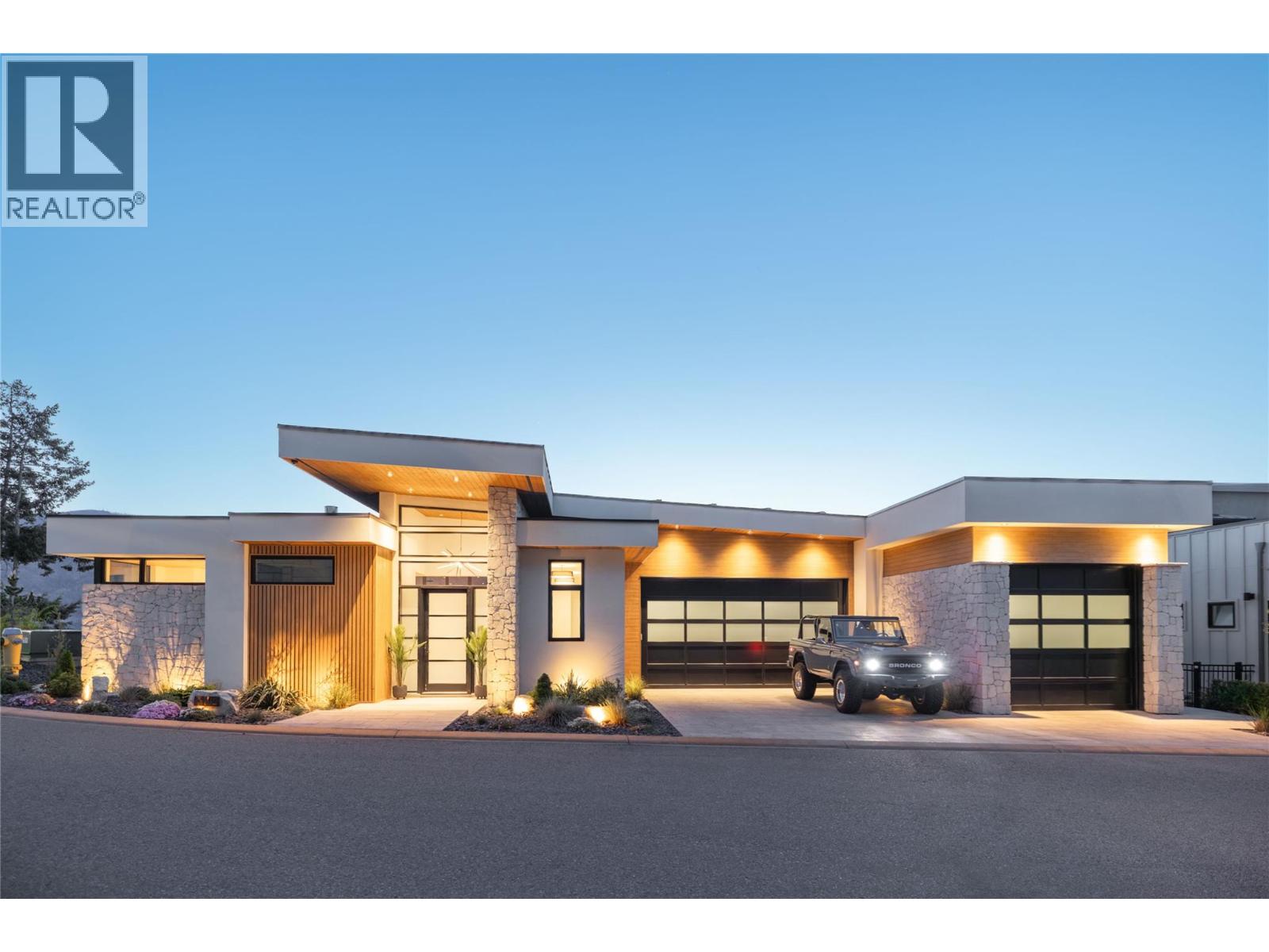 3442 Arrowroot Drive, Kelowna, British Columbia  V1V 3G2 - Photo 3 - 10385203