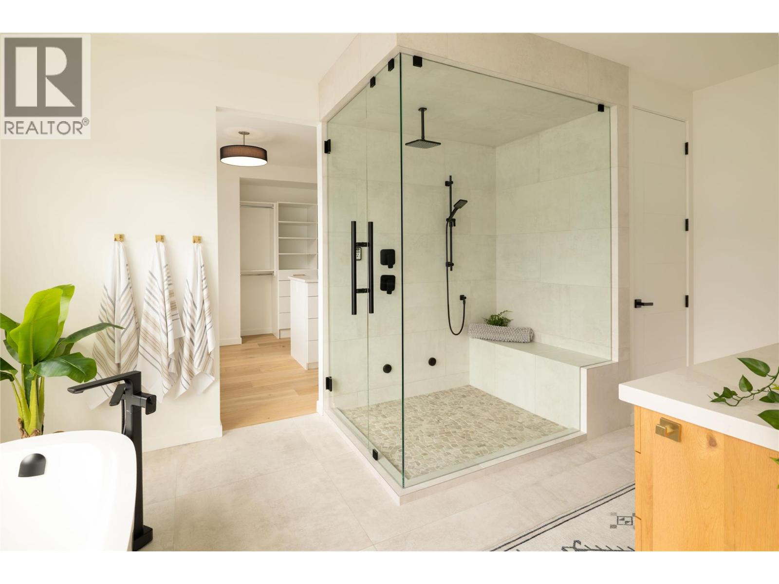 3442 Arrowroot Drive, Kelowna, British Columbia  V1V 3G2 - Photo 48 - 10385203