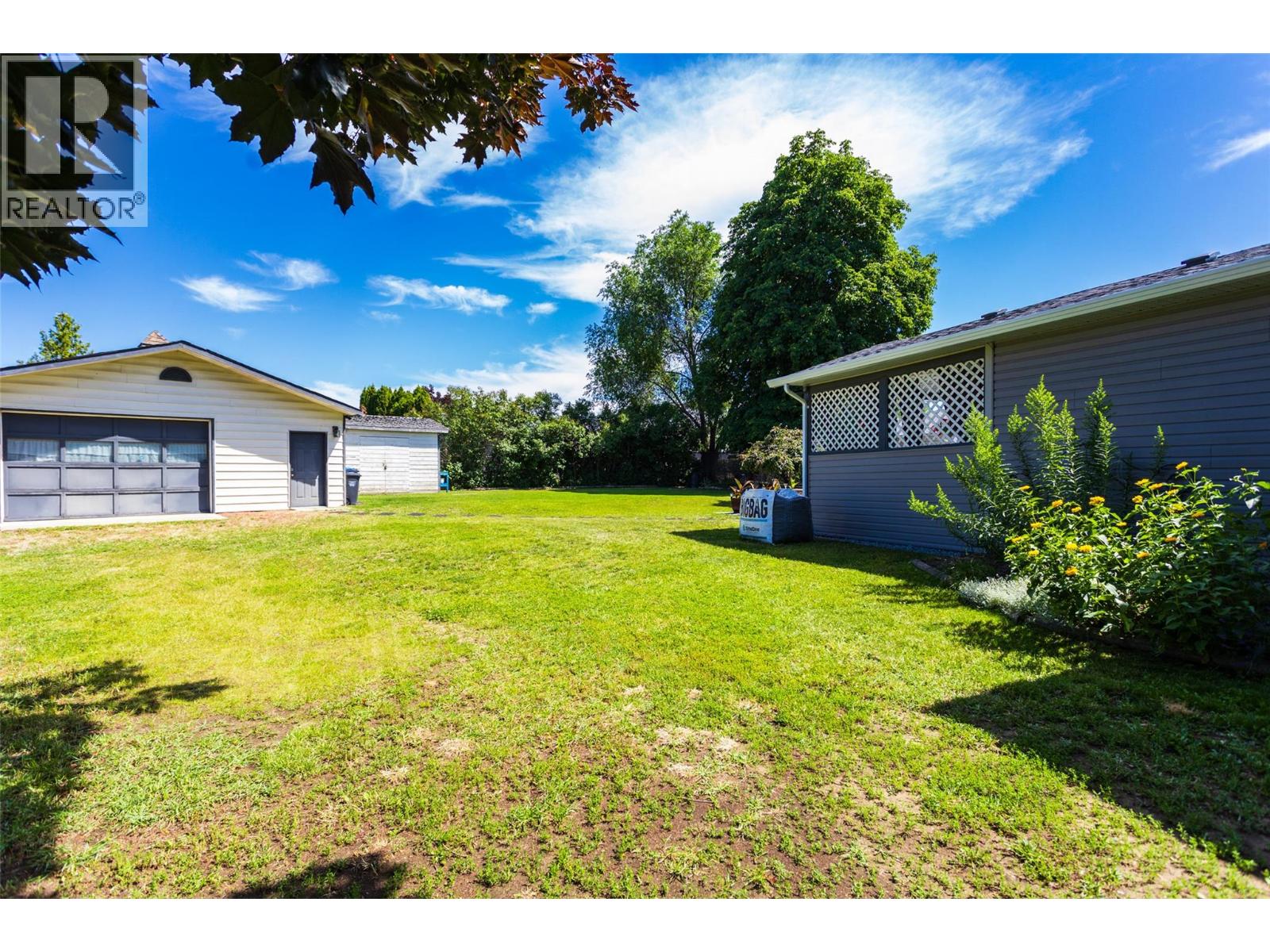 1490 Cornwall Road, Kelowna, British Columbia  V1X 1N9 - Photo 35 - 10385096