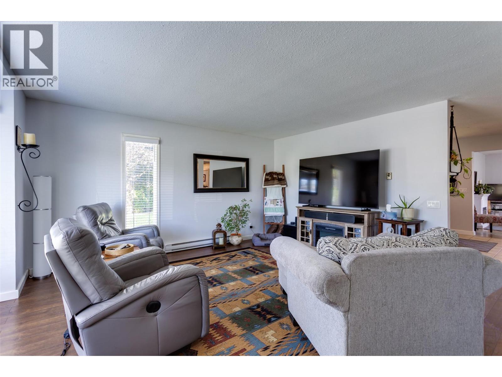 1490 Cornwall Road, Kelowna, British Columbia  V1X 1N9 - Photo 9 - 10385096