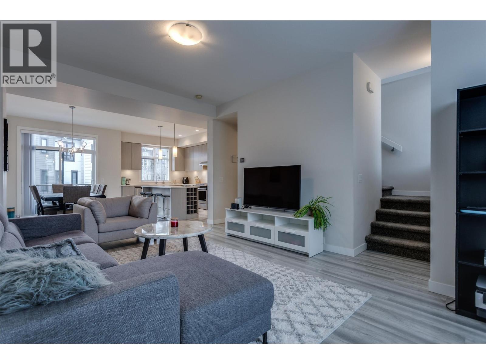 170 Celano Crescent Unit# 4, Kelowna, British Columbia  V1V 0B6 - Photo 9 - 10385616
