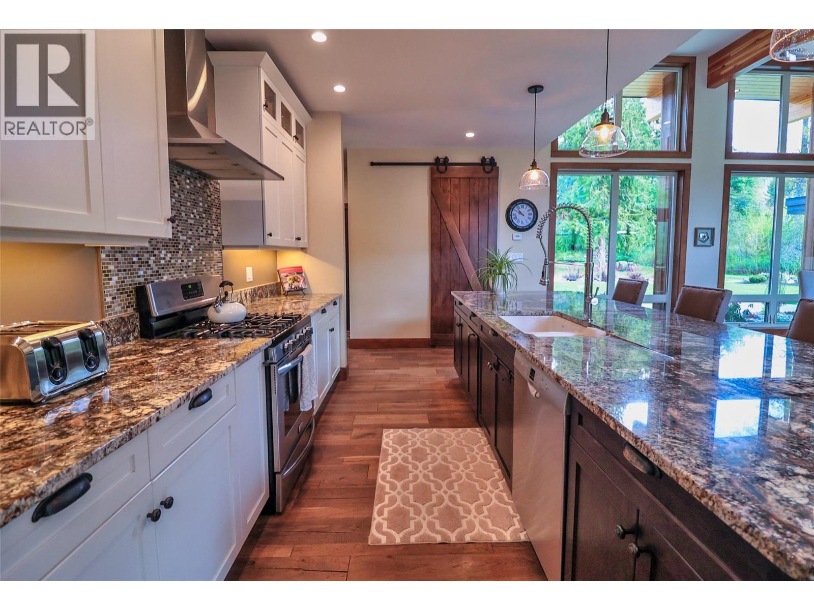 6133 Pippers Lane, Nelson, British Columbia  V1L 6P5 - Photo 10 - 10385583