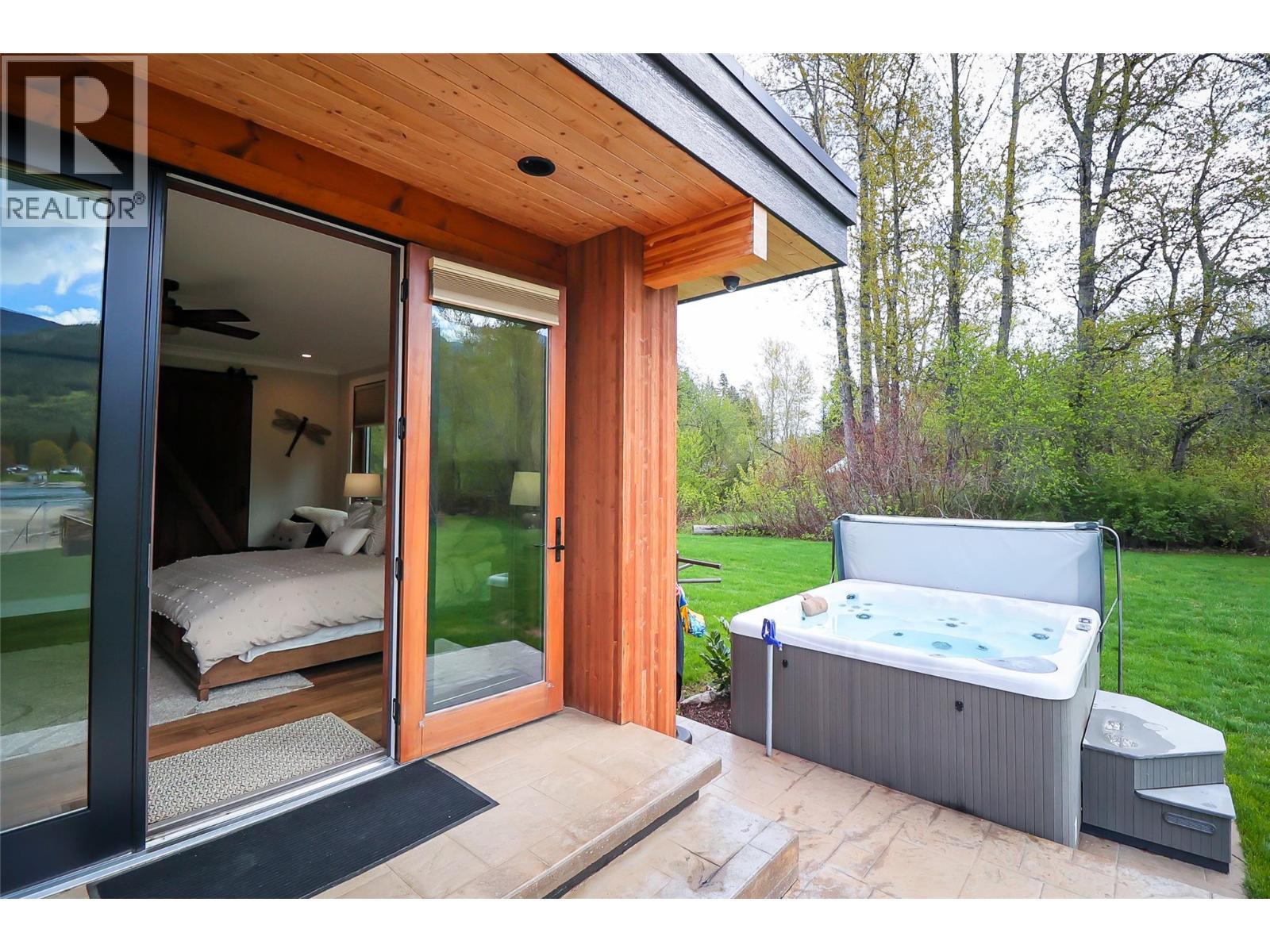 6133 Pippers Lane, Nelson, British Columbia  V1L 6P5 - Photo 27 - 10385583