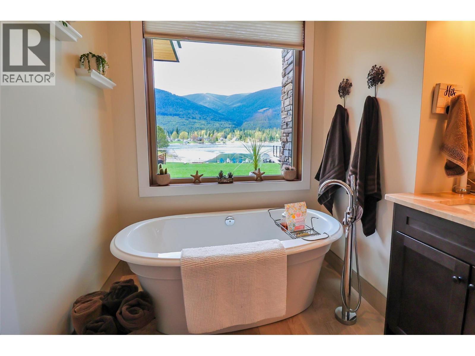 6133 Pippers Lane, Nelson, British Columbia  V1L 6P5 - Photo 30 - 10385583