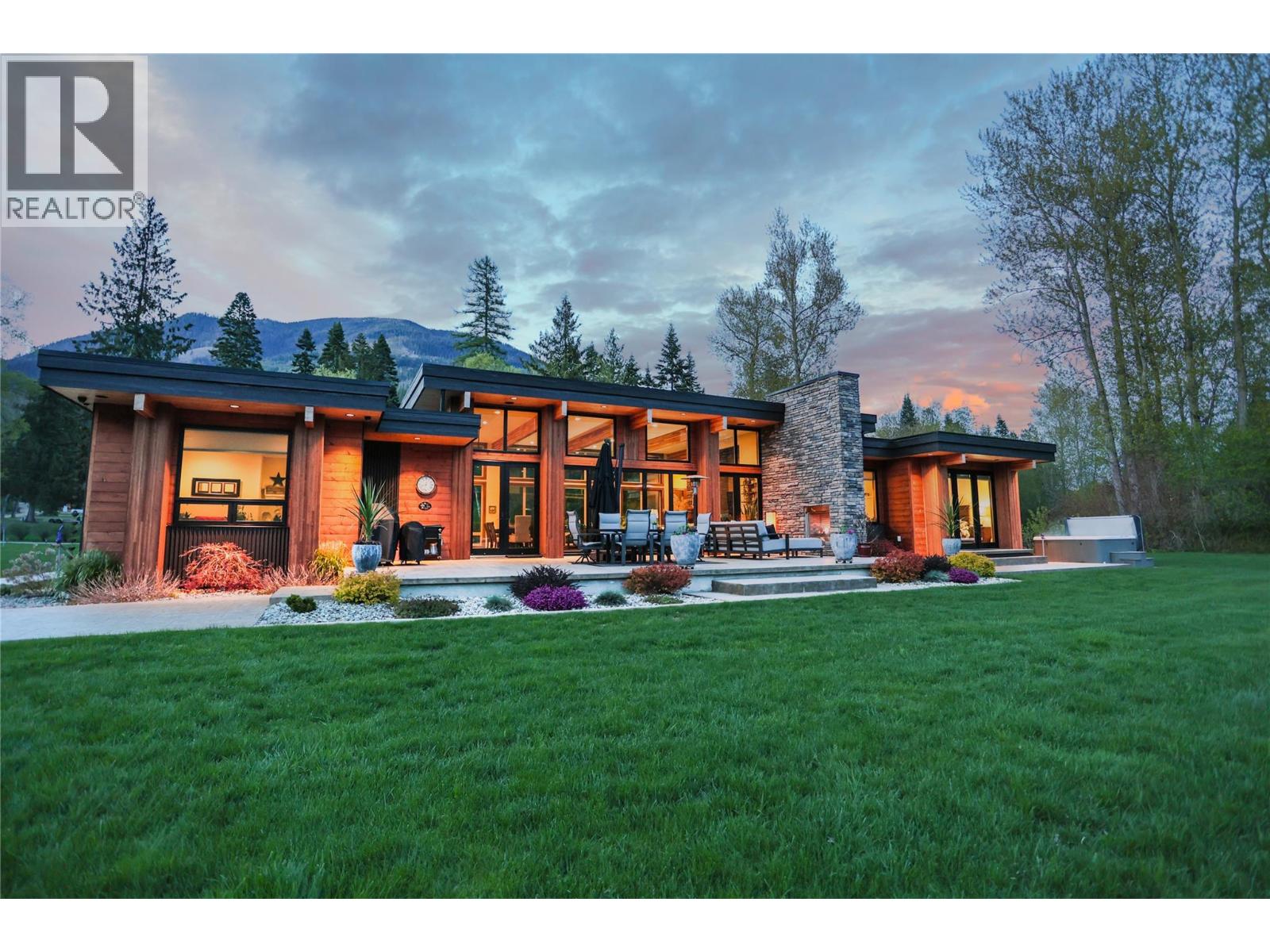 6133 Pippers Lane, Nelson, British Columbia  V1L 6P5 - Photo 77 - 10385583