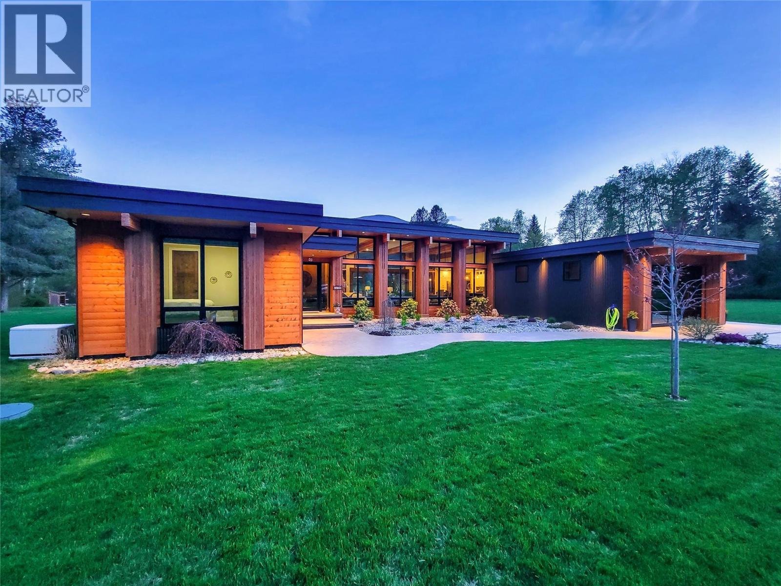 6133 Pippers Lane, Nelson, British Columbia  V1L 6P5 - Photo 81 - 10385583
