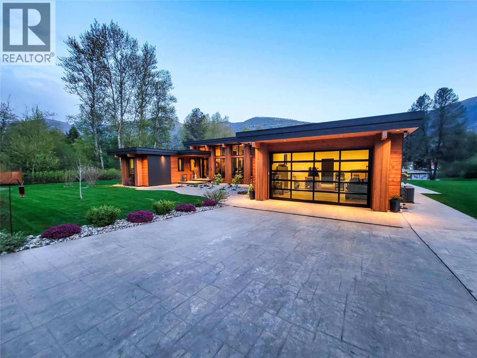 6133 Pippers Lane, Nelson, British Columbia  V1L 6P5 - Photo 83 - 10385583