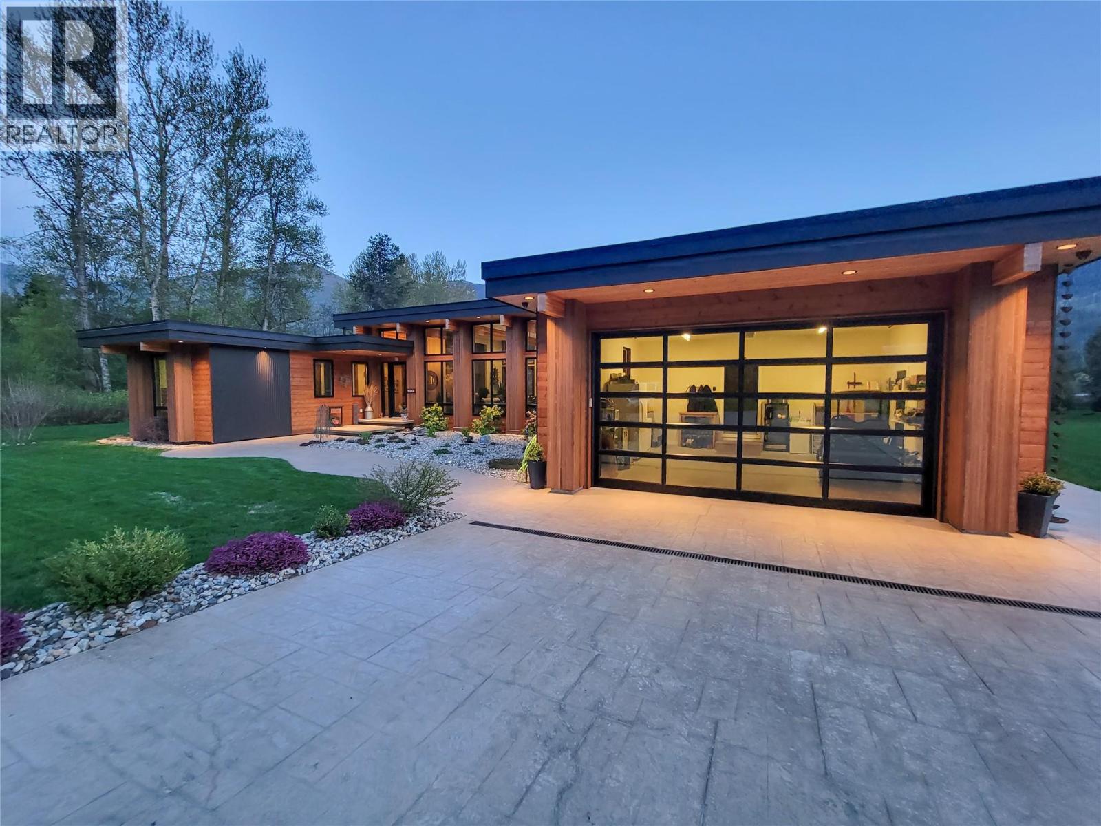 6133 Pippers Lane, Nelson, British Columbia  V1L 6P5 - Photo 84 - 10385583