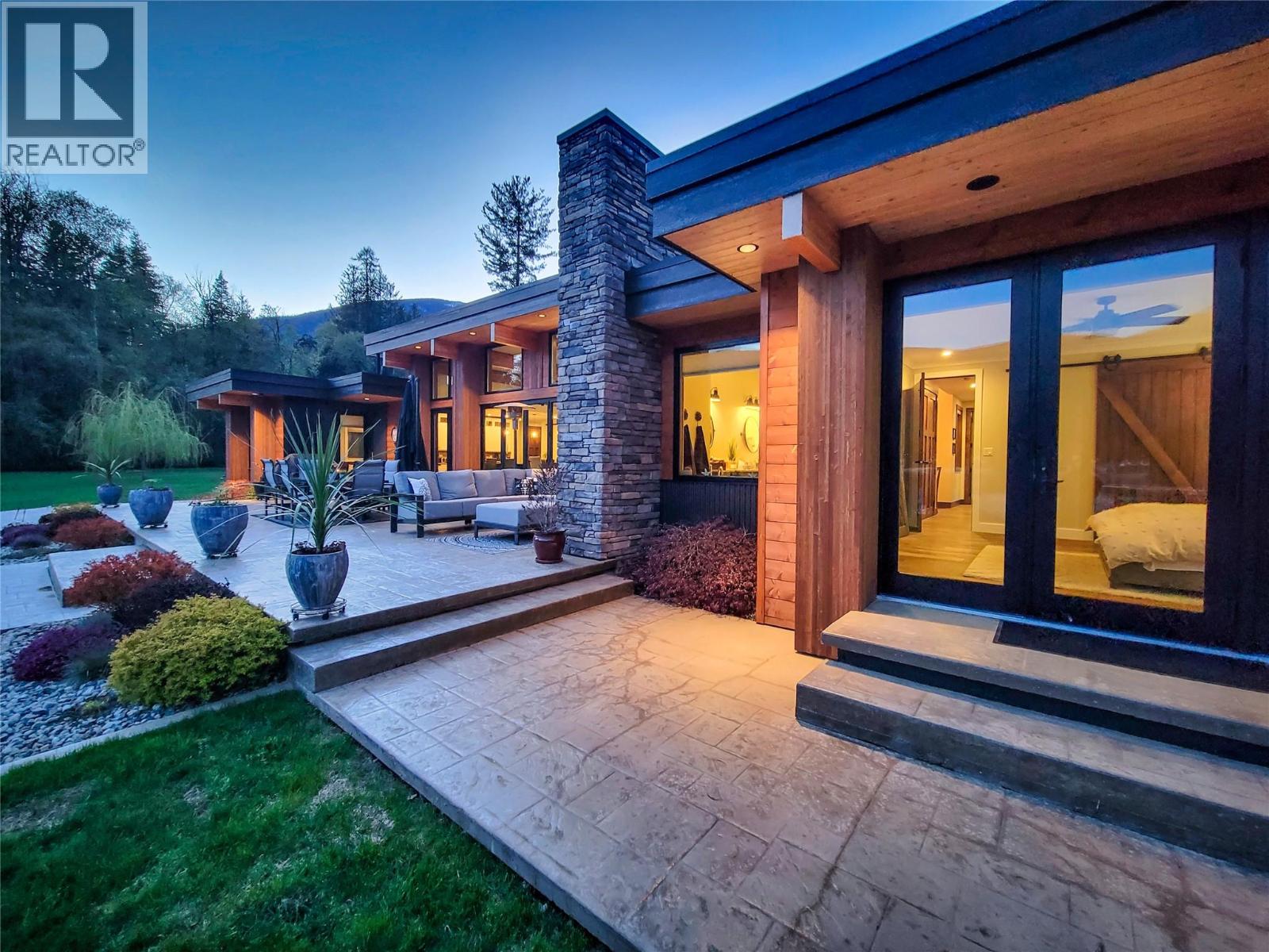 6133 Pippers Lane, Nelson, British Columbia  V1L 6P5 - Photo 87 - 10385583