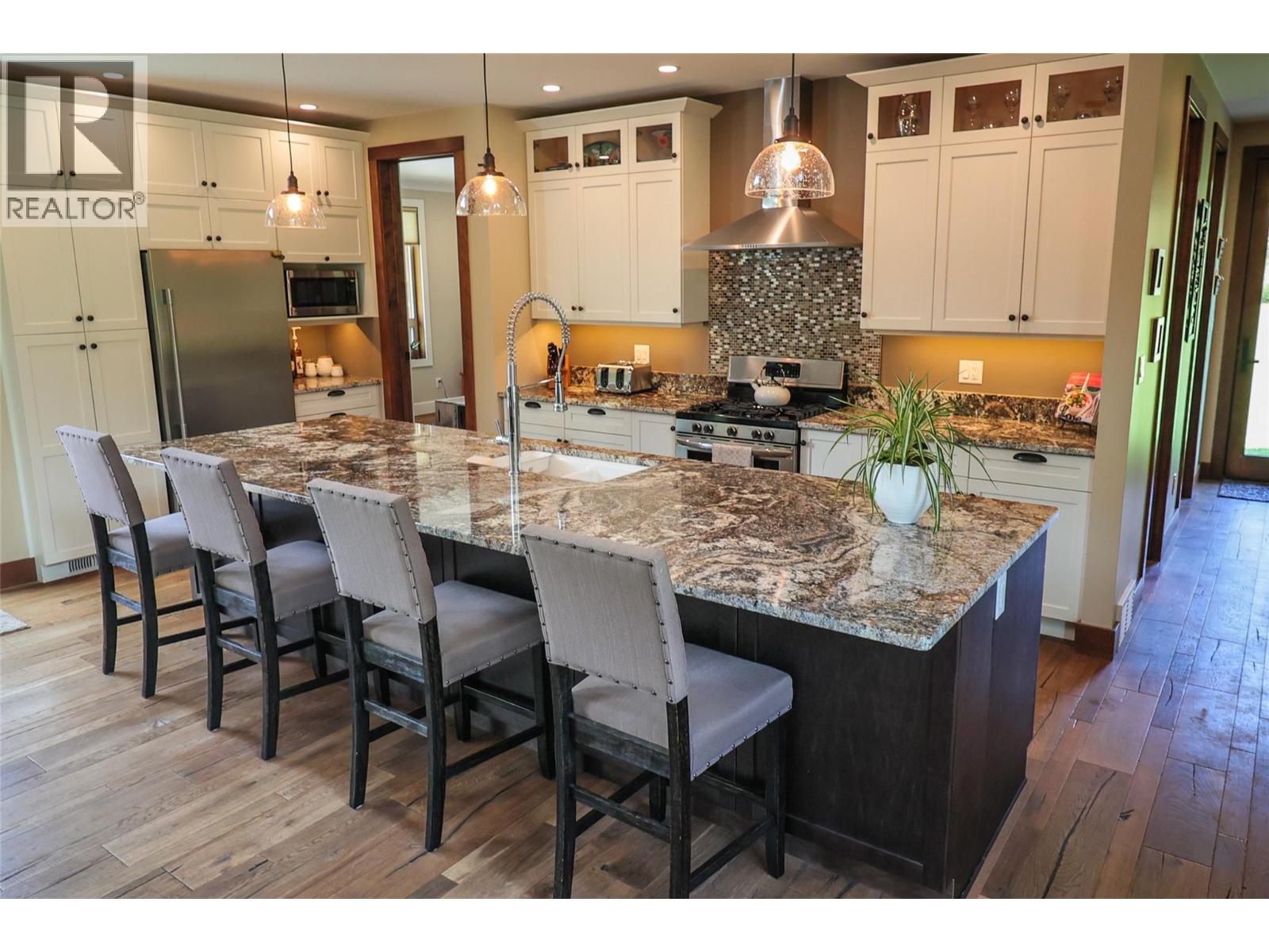6133 Pippers Lane, Nelson, British Columbia  V1L 6P5 - Photo 9 - 10385583
