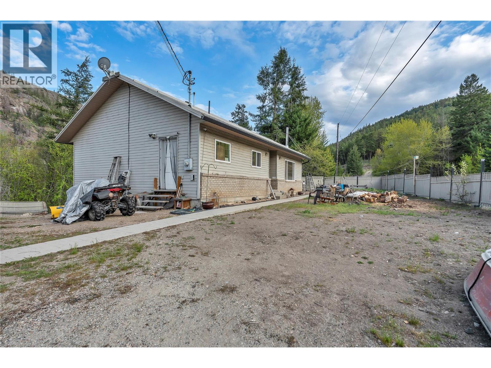523 Grand Oro Road, Kaleden, British Columbia  V0H 1K0 - Photo 34 - 10385721