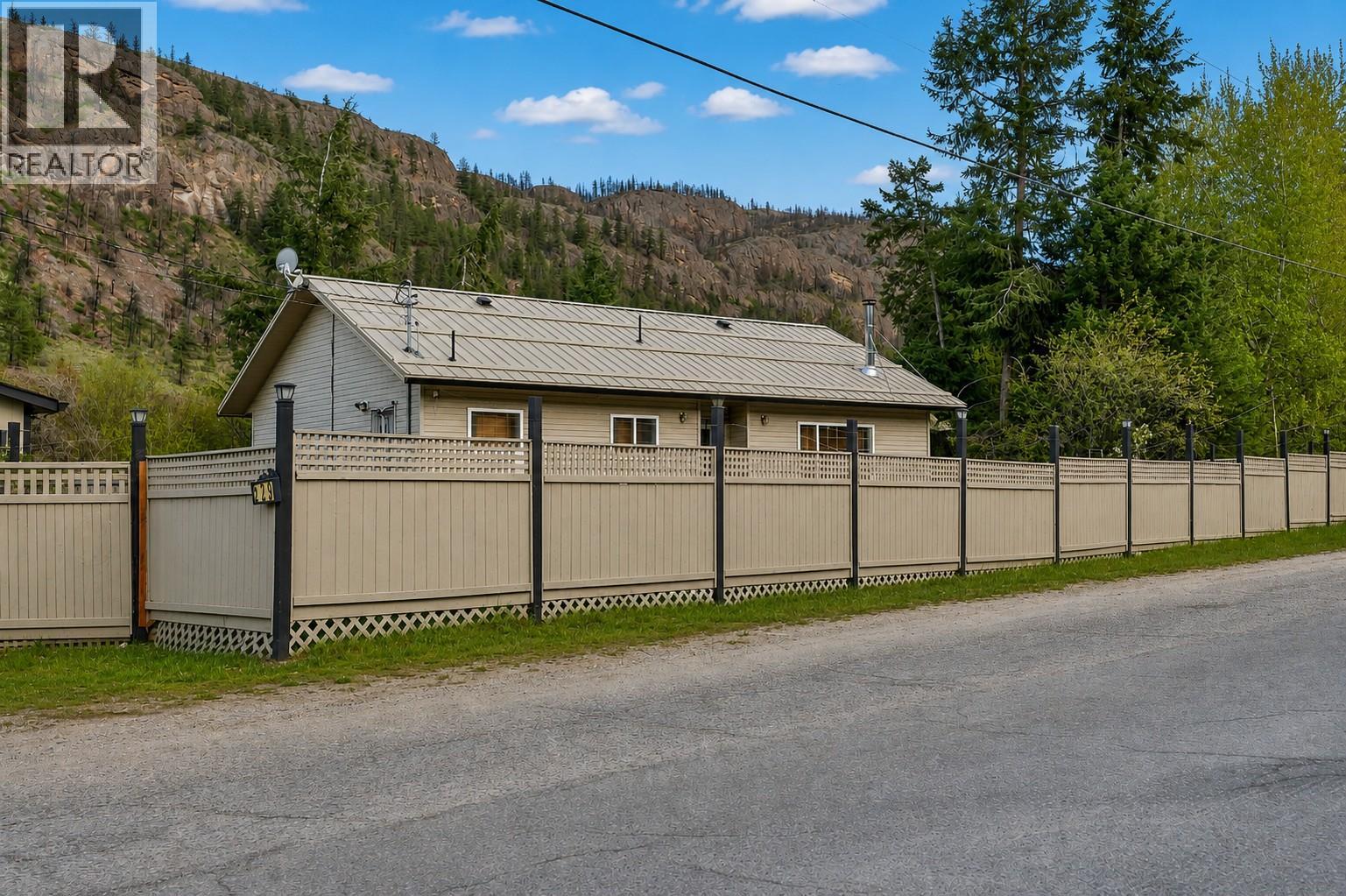 523 Grand Oro Road, Kaleden, British Columbia  V0H 1K0 - Photo 41 - 10385721