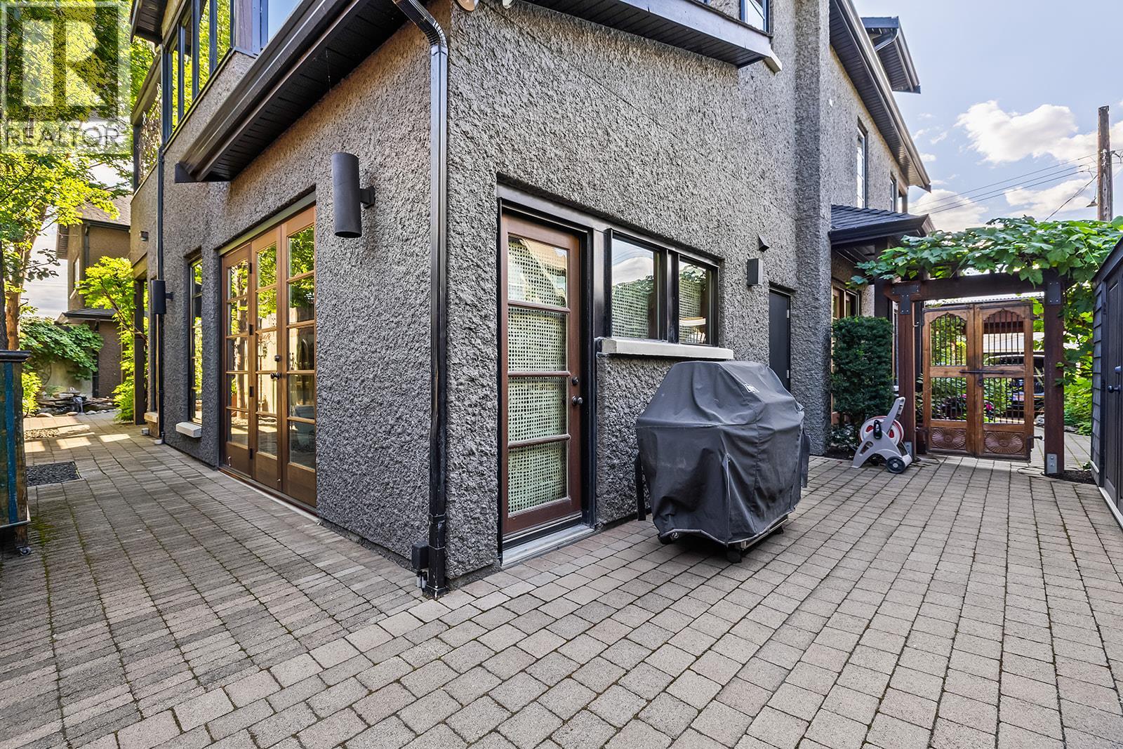2673 Bath Street, Kelowna, British Columbia  V1Y 1M3 - Photo 63 - 10385668