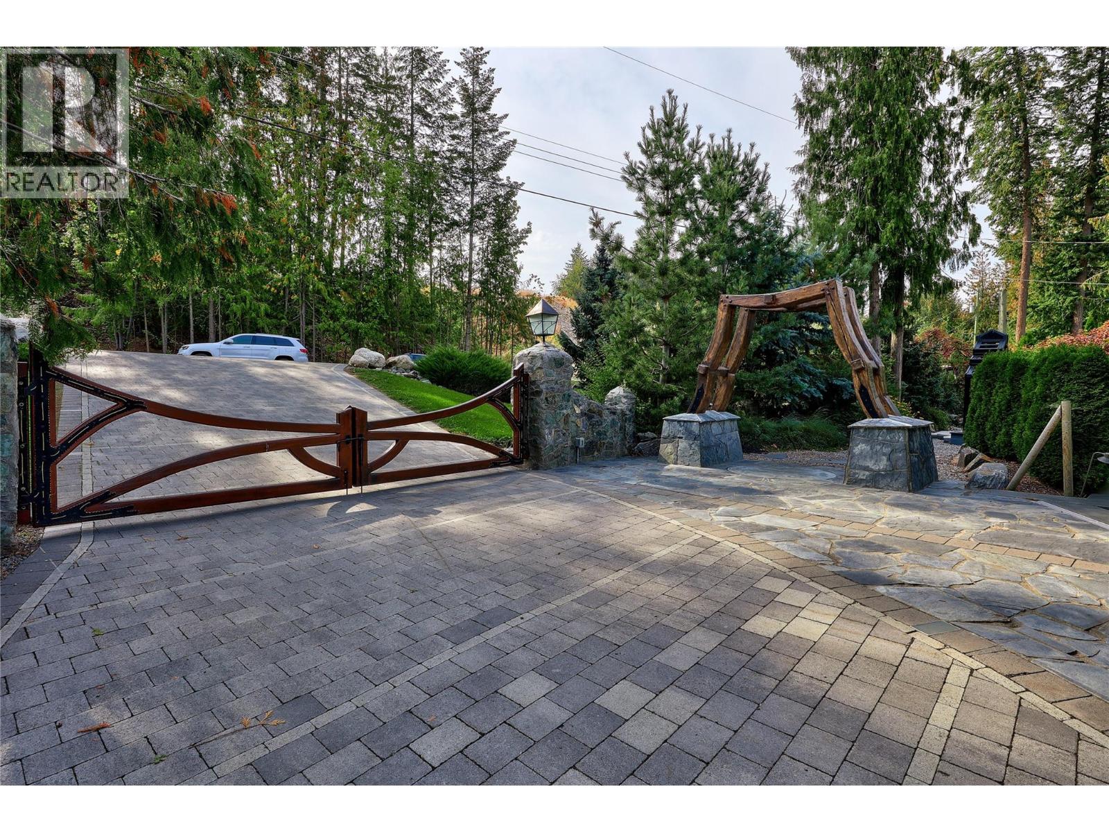 2483 Rocky Point Road, Blind Bay, British Columbia  V0E 1H1 - Photo 44 - 10385618