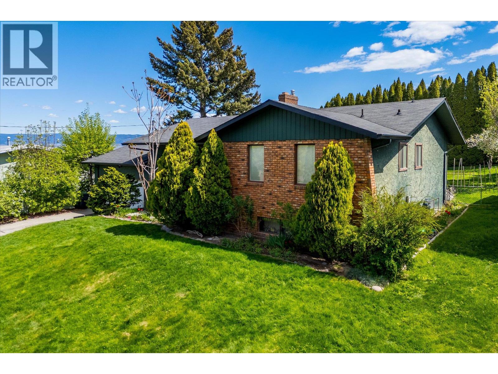 2425 Collingwood Road, West Kelowna, British Columbia  V1Z 3C3 - Photo 2 - 10385535