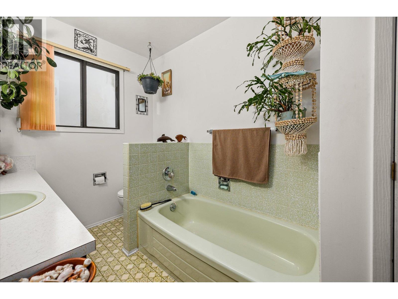 2425 Collingwood Road, West Kelowna, British Columbia  V1Z 3C3 - Photo 27 - 10385535