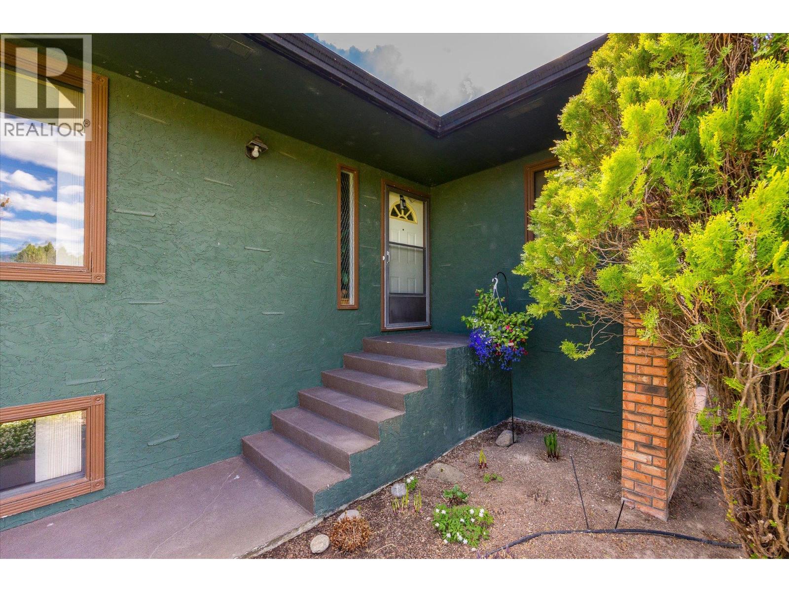 2425 Collingwood Road, West Kelowna, British Columbia  V1Z 3C3 - Photo 7 - 10385535