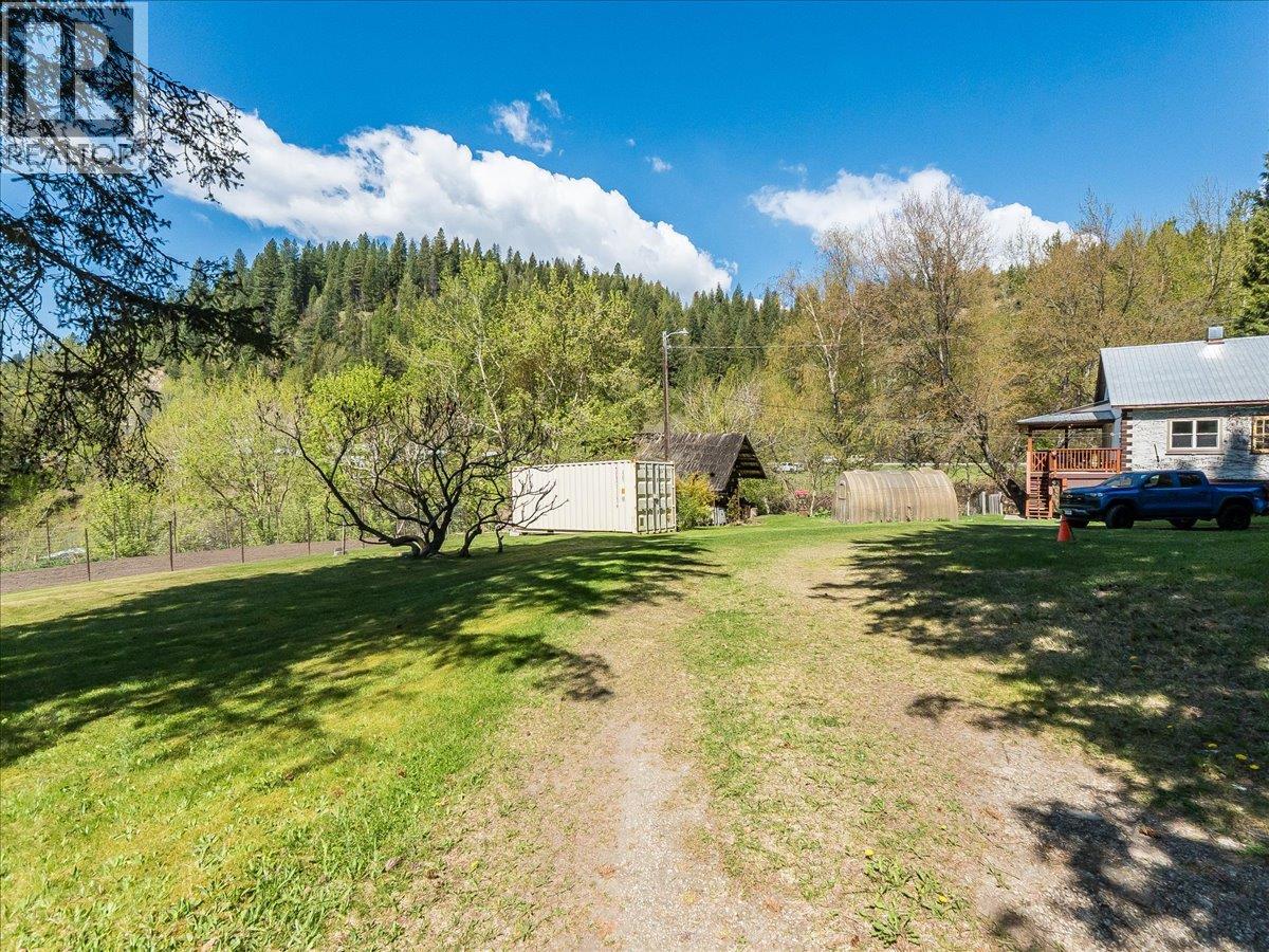 1448 Pass Creek Road, Castlegar, British Columbia  V1N 4S2 - Photo 77 - 10385233