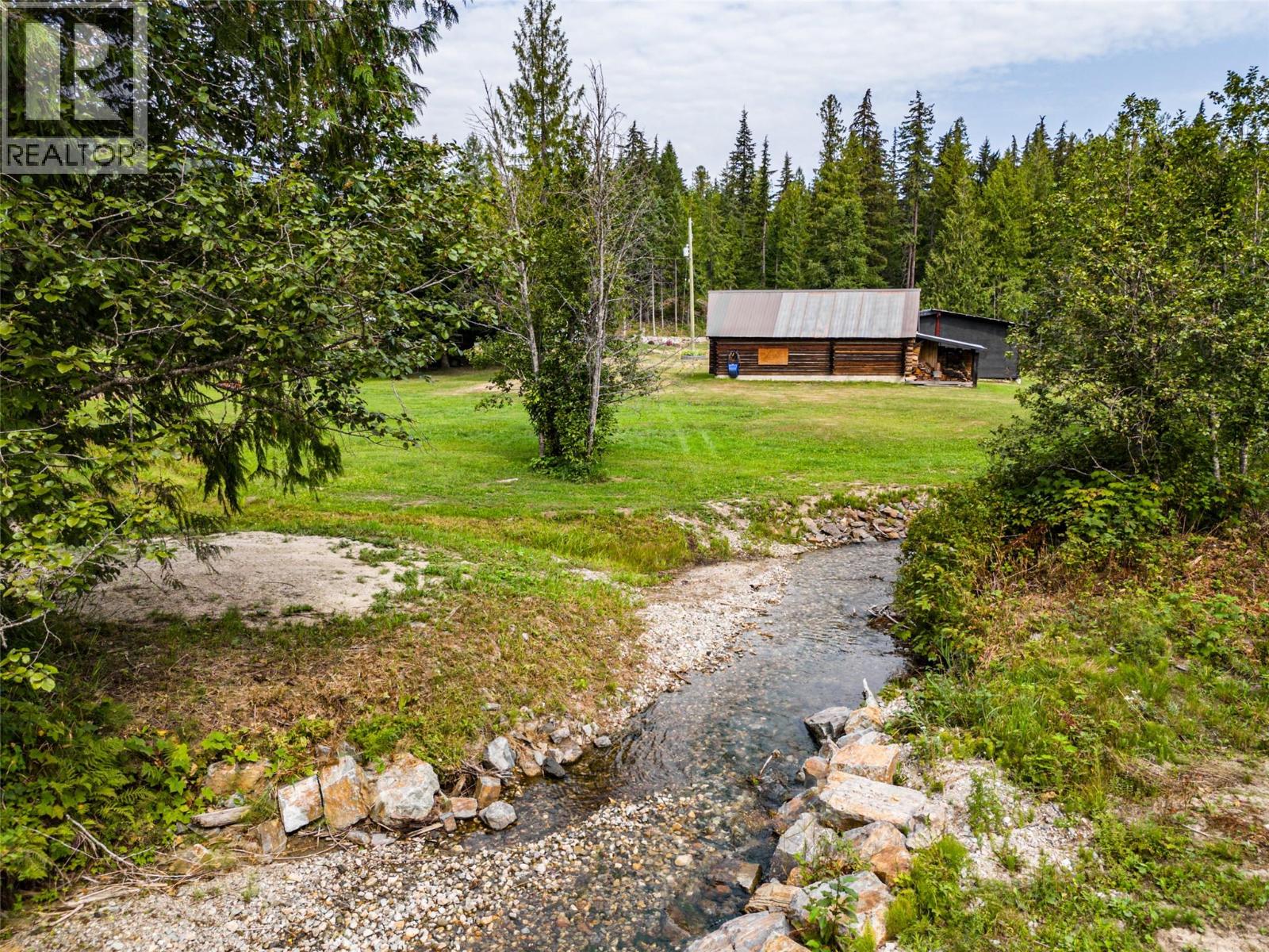 1750 Highway 23 South Highway S, Revelstoke, British Columbia  V0E 2S0 - Photo 10 - 10385651