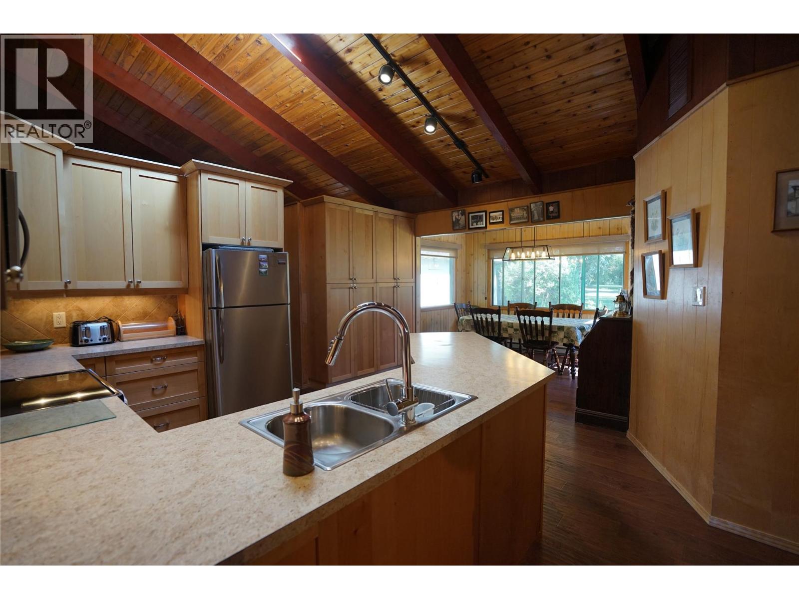 4806 Andreen Road, Windermere, British Columbia  V0B 2L1 - Photo 15 - 10361192
