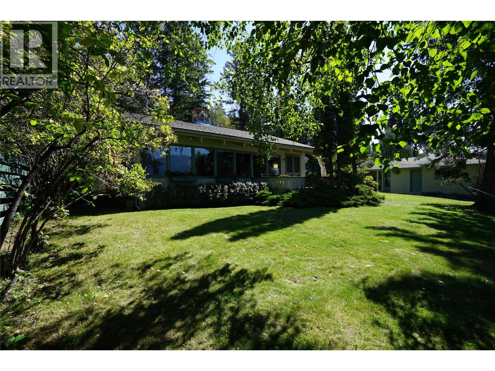 4806 Andreen Road, Windermere, British Columbia  V0B 2L1 - Photo 3 - 10361192
