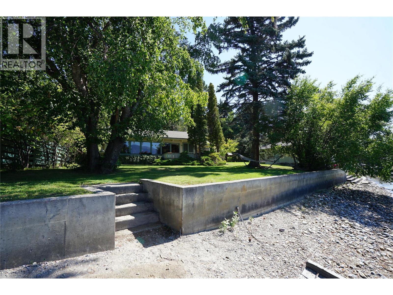 4806 Andreen Road, Windermere, British Columbia  V0B 2L1 - Photo 5 - 10361192