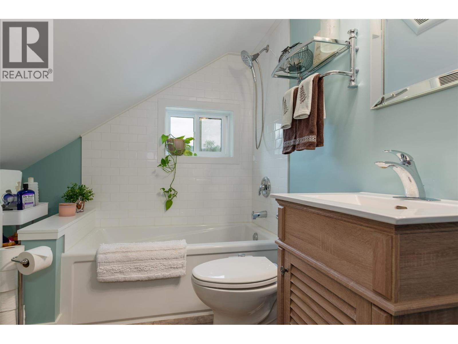 4240 Blewett Road, Nelson, British Columbia  V1L 6X2 - Photo 29 - 10385269