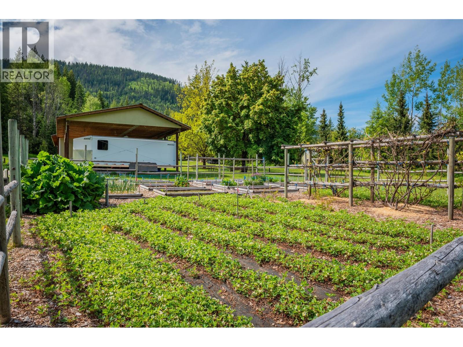 4240 Blewett Road, Nelson, British Columbia  V1L 6X2 - Photo 48 - 10385269