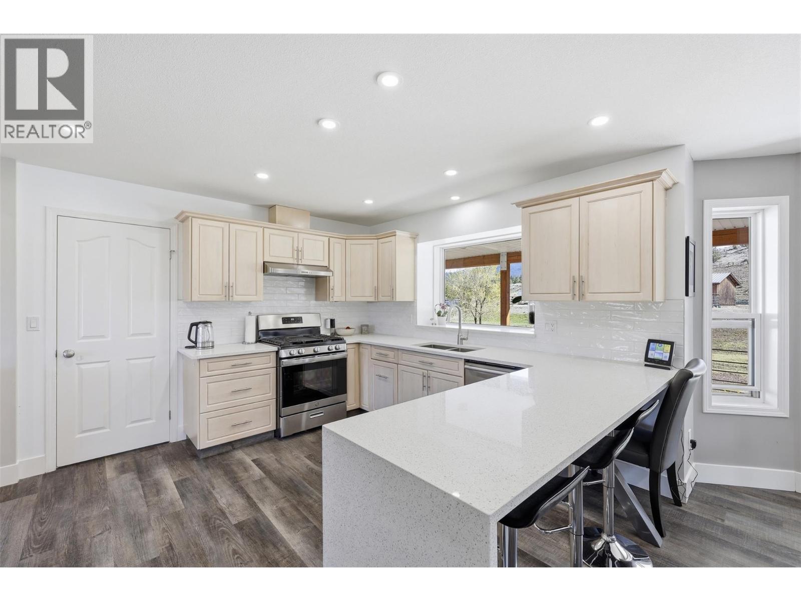 7877 Barnhartvale Road, Kamloops, British Columbia  V2C 6V9 - Photo 16 - 10385036