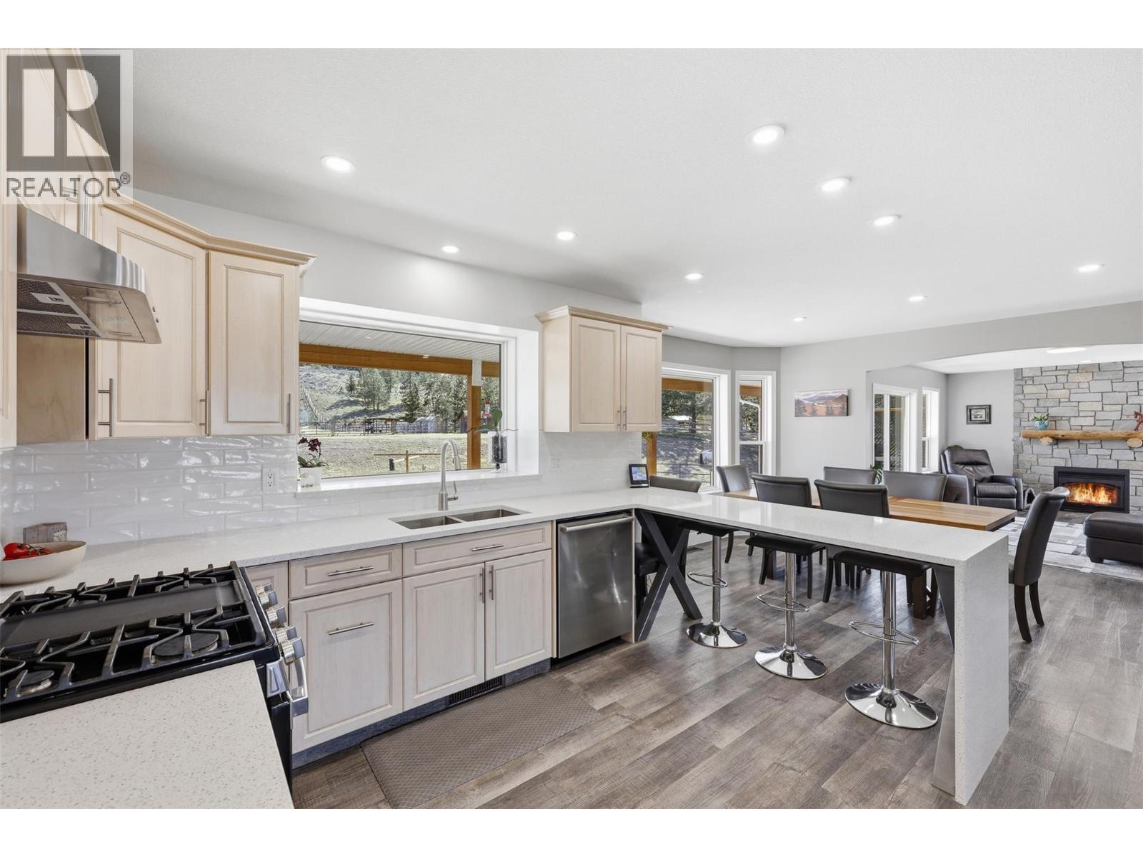 7877 Barnhartvale Road, Kamloops, British Columbia  V2C 6V9 - Photo 18 - 10385036