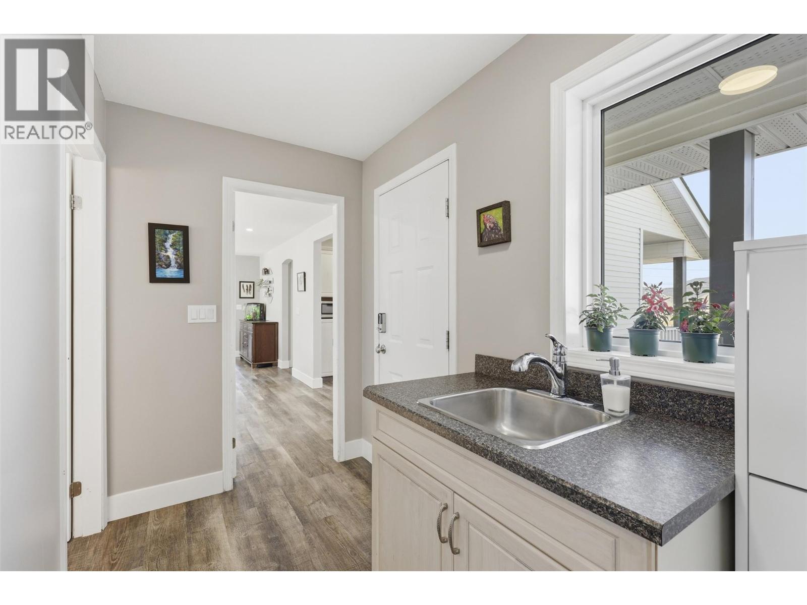 7877 Barnhartvale Road, Kamloops, British Columbia  V2C 6V9 - Photo 24 - 10385036