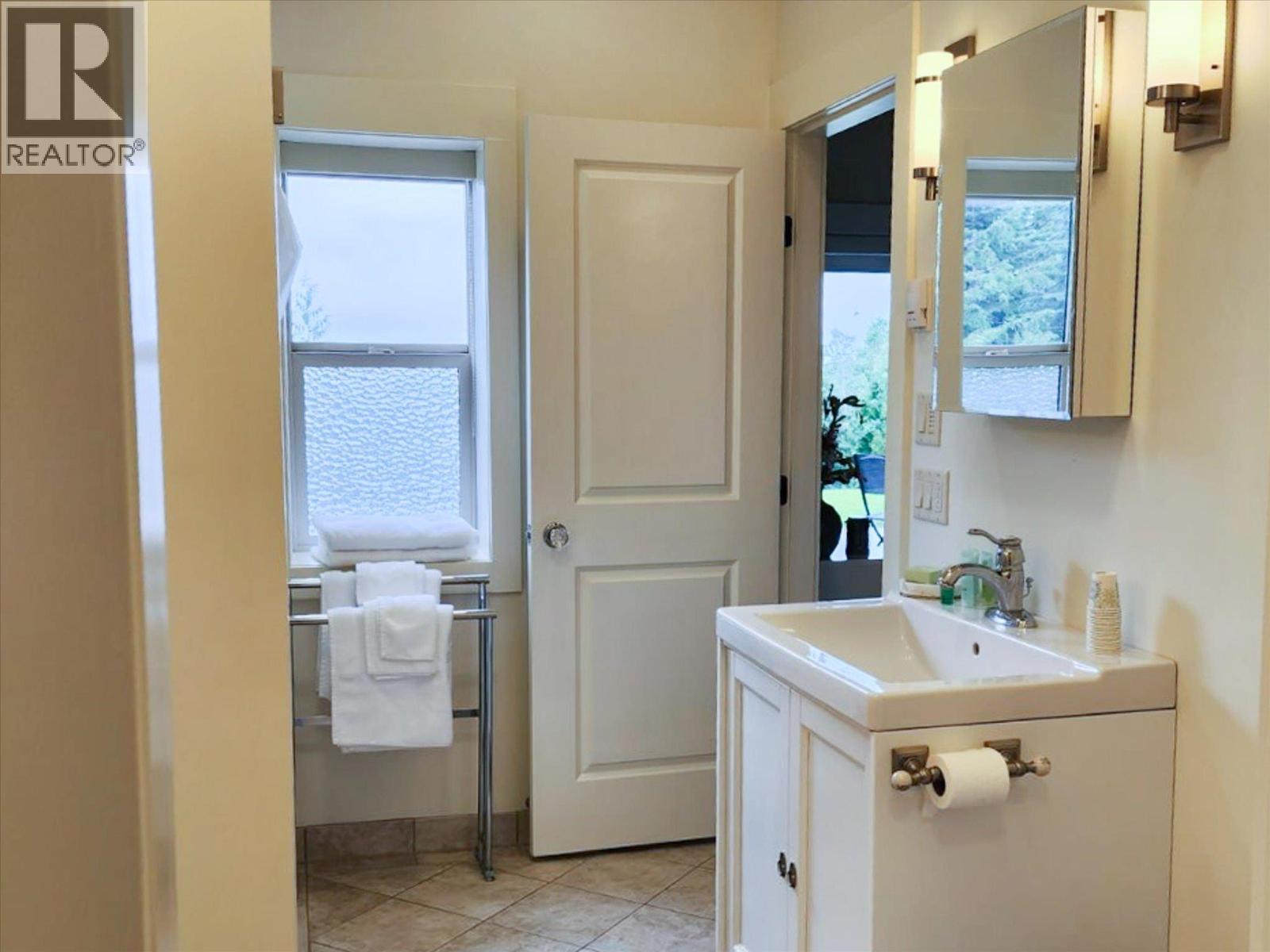 1788 Boone Court, Kelowna, British Columbia  V1P 1H7 - Photo 55 - 10385582