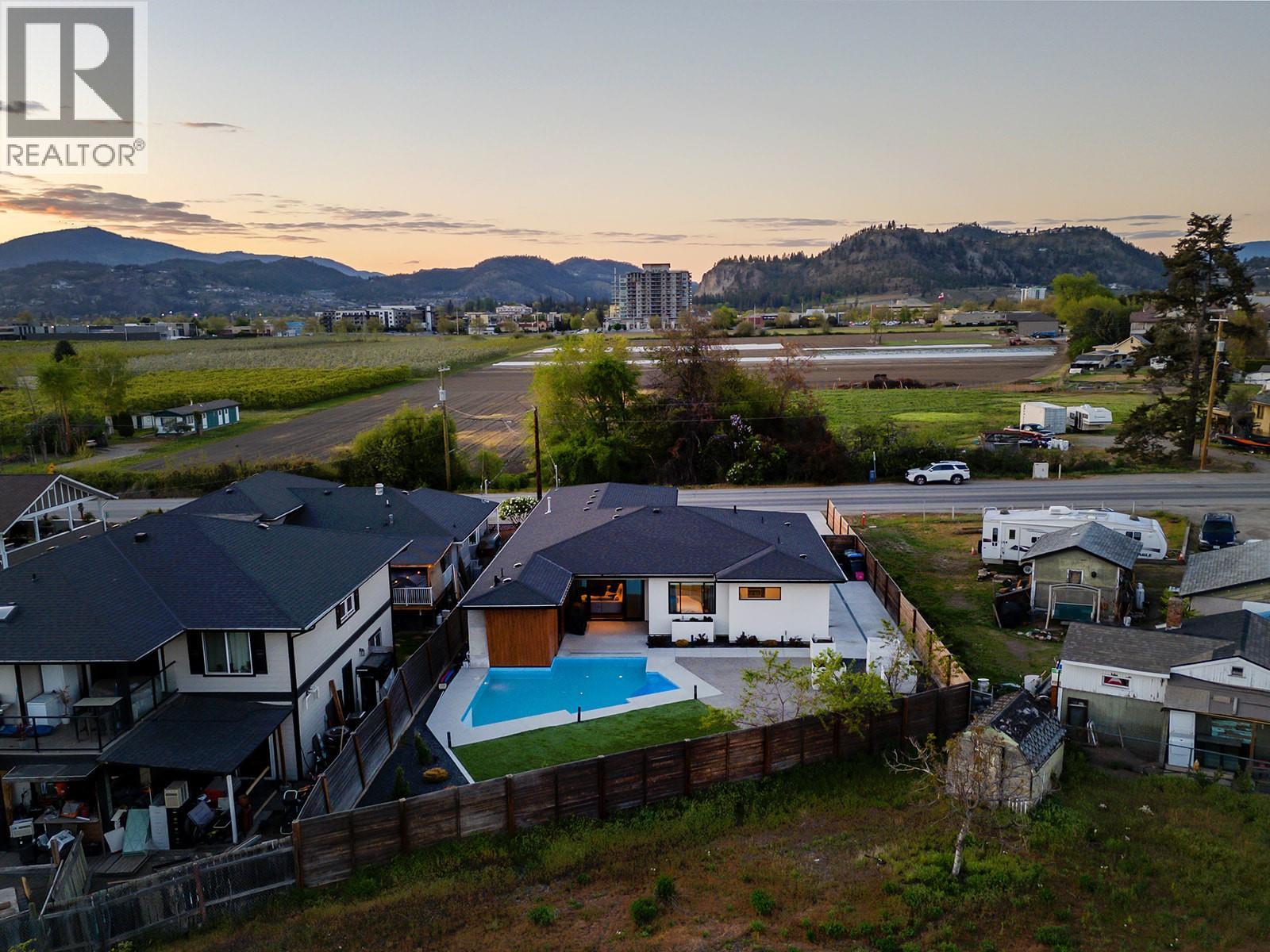 2095 Byrns Road, Kelowna, British Columbia  V1W 2G3 - Photo 10 - 10384946