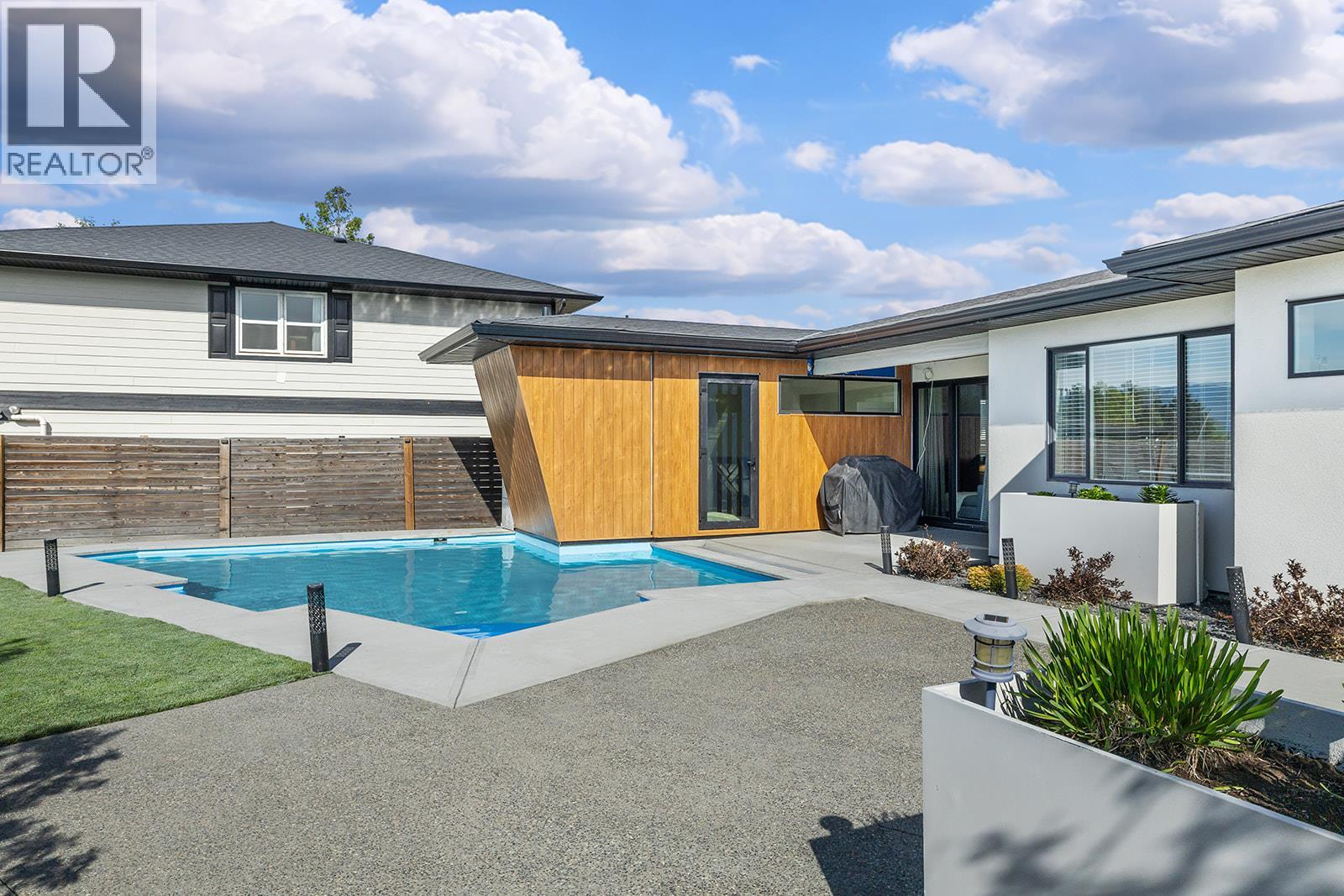 2095 Byrns Road, Kelowna, British Columbia  V1W 2G3 - Photo 15 - 10384946