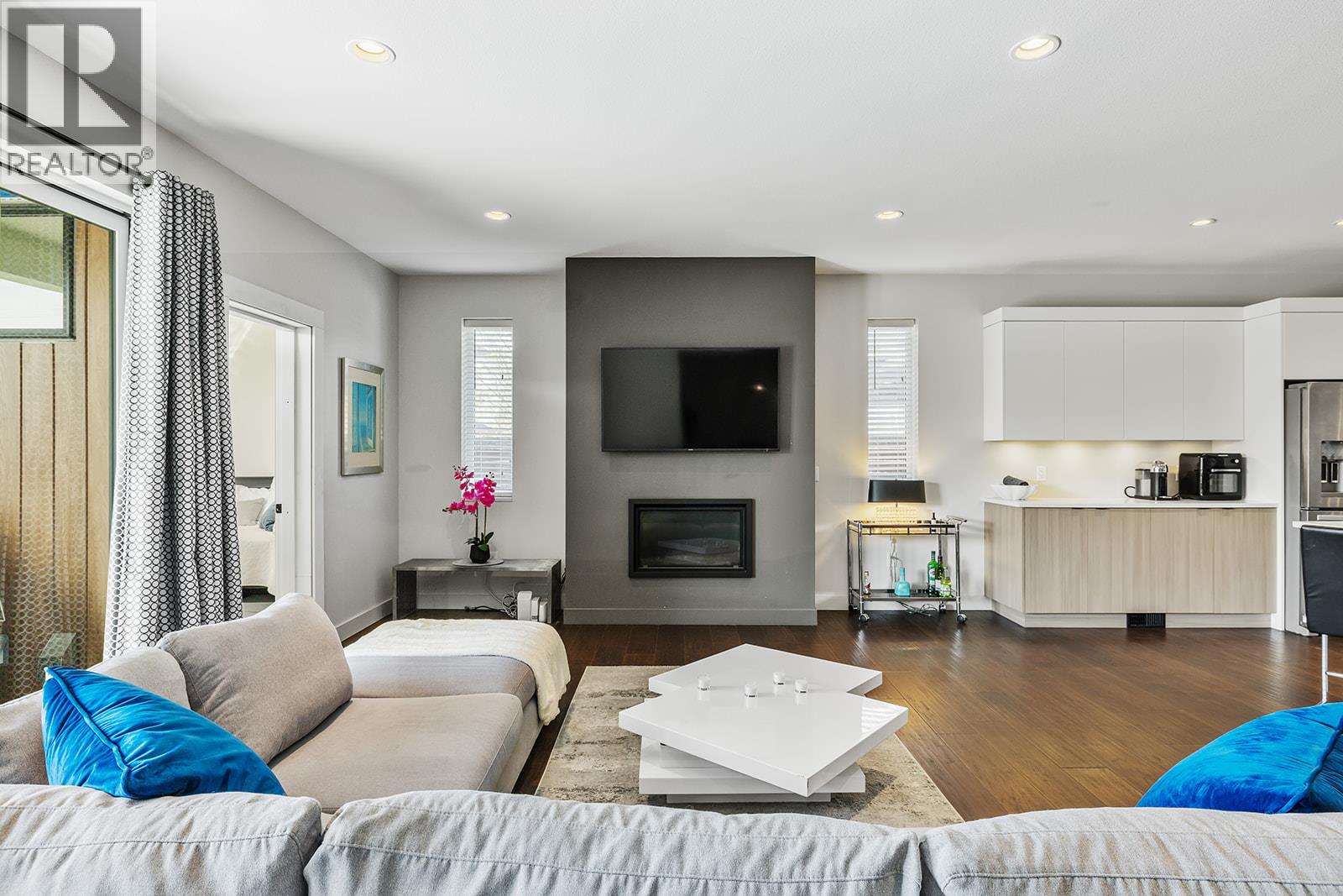 2095 Byrns Road, Kelowna, British Columbia  V1W 2G3 - Photo 35 - 10384946