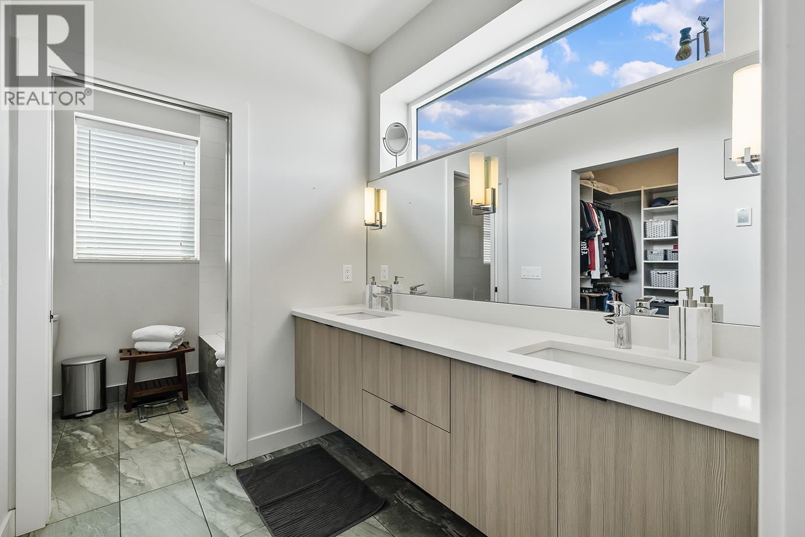 2095 Byrns Road, Kelowna, British Columbia  V1W 2G3 - Photo 44 - 10384946