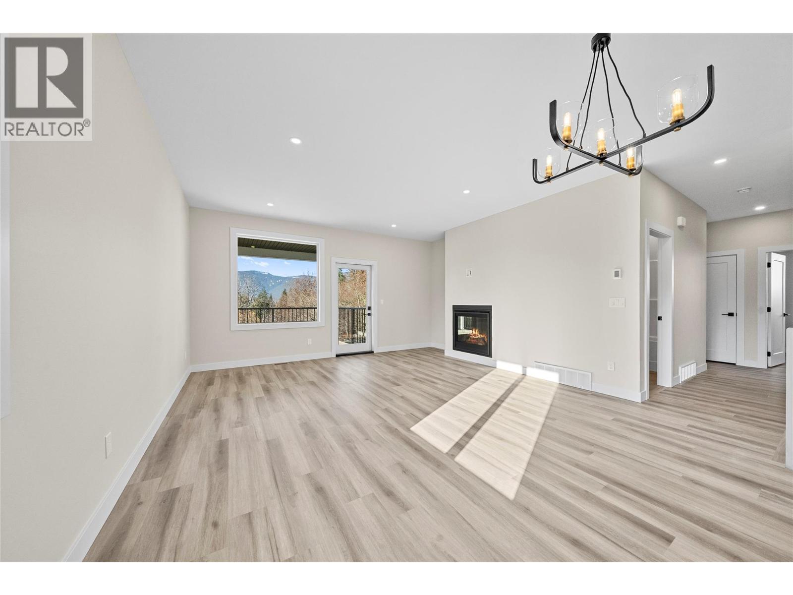 2951 27 Street Ne, Salmon Arm, British Columbia  V1E 2Z7 - Photo 11 - 10385745