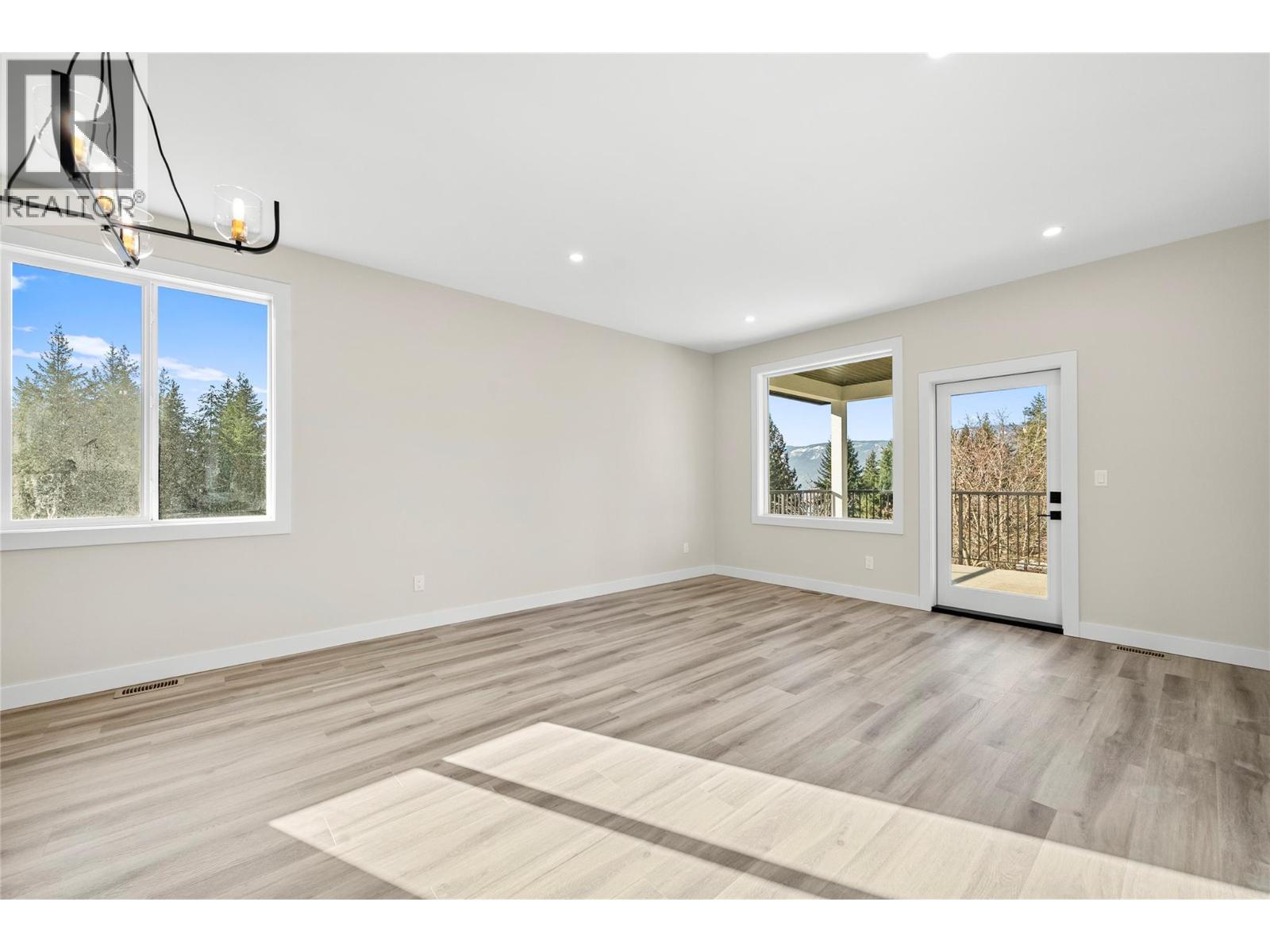 2951 27 Street Ne, Salmon Arm, British Columbia  V1E 2Z7 - Photo 13 - 10385745