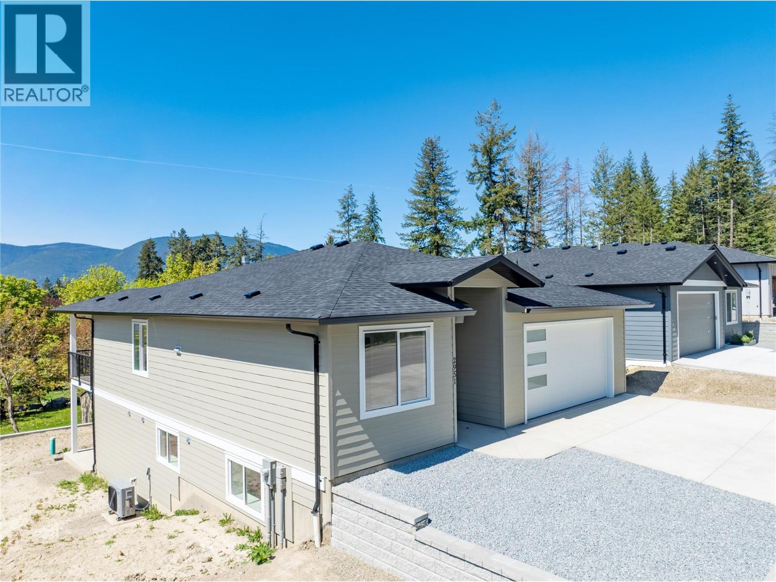 2951 27 Street Ne, Salmon Arm, British Columbia  V1E 2Z7 - Photo 2 - 10385745