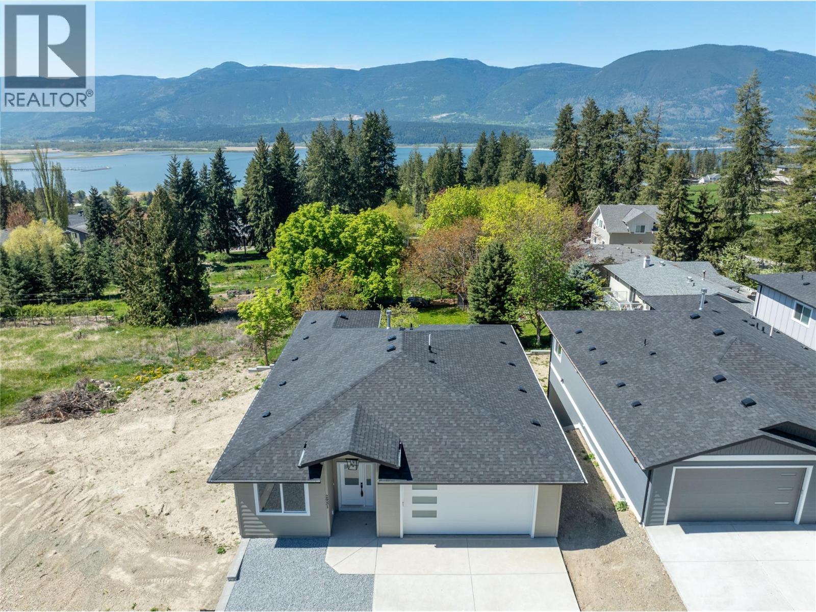 2951 27 Street Ne, Salmon Arm, British Columbia  V1E 2Z7 - Photo 3 - 10385745